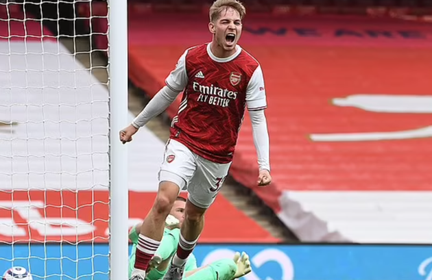 Hai siêu phẩm xuất hiện, Arsenal "tiễn biệt" West Brom khỏi EPL