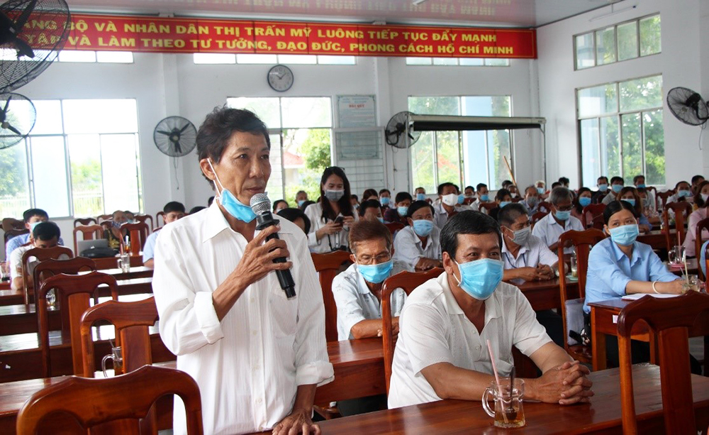 Gặp gỡ, tiếp xúc giữa cử tri với những người ứng cử đại biểu Quốc hội và HĐND tại thị trấn Mỹ Luông, xã Tấn Mỹ