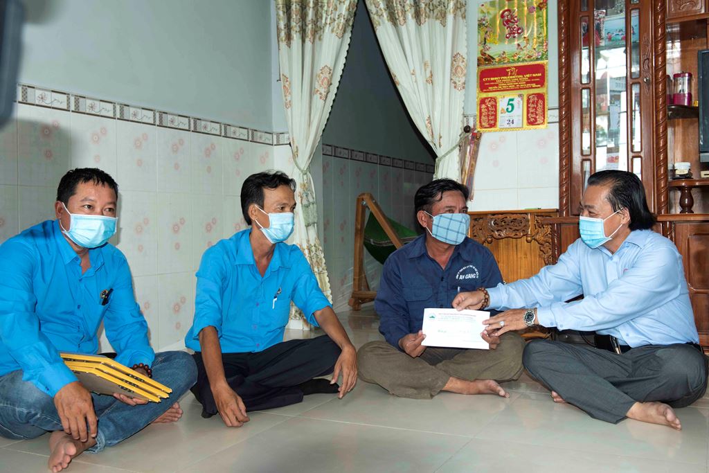 Liên đoàn Lao động huyện Tri Tôn hưởng ứng Tháng công nhân và Tháng hành động an toàn vệ sinh lao động năm 2021