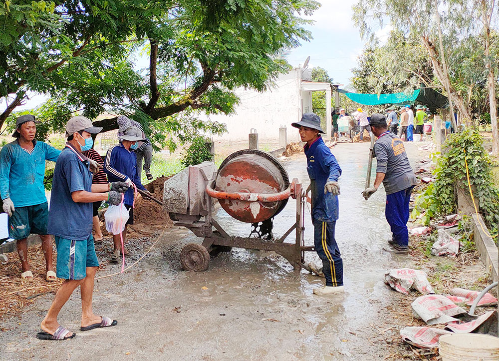 Châu Phú học tập và làm theo tư tưởng, đạo đức, phong cách Hồ Chí Minh