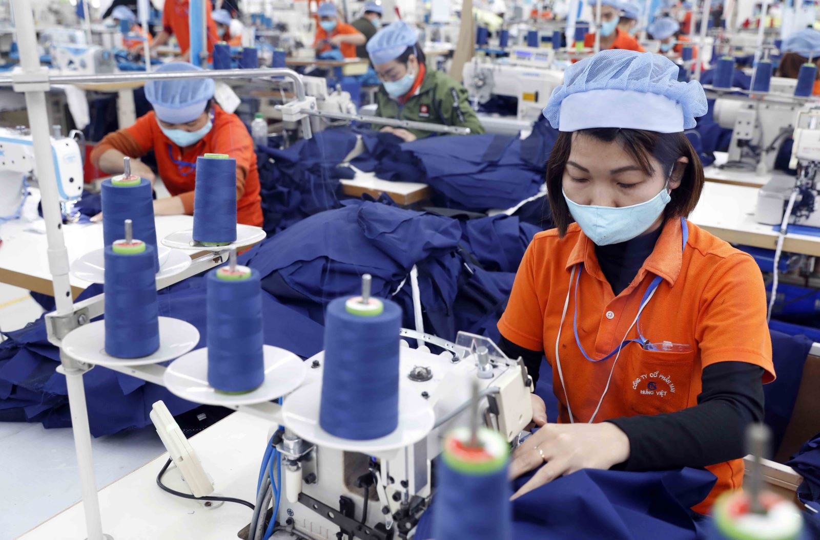 Xuất khẩu khả quan, doanh nghiệp vẫn đau đầu vì chi phí tăng cao