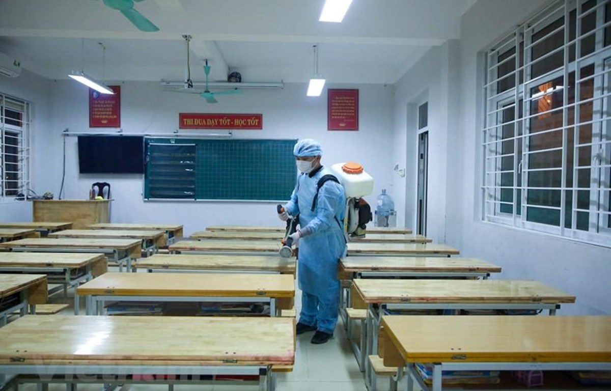 Nhiều địa phương cho học sinh tạm dừng đến trường để phòng, chống dịch