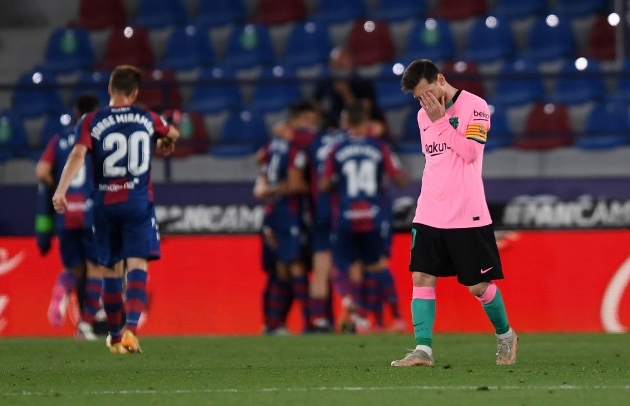 Nhận bàn thua phút cuối, Barcelona lỡ cơ hội lên ngôi đầu BXH La Liga