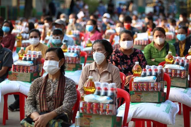 COVID-19 tới 6 giờ 13-5: Thế giới vượt 161 triệu ca bệnh; Tâm dịch chuyển về Nam Á