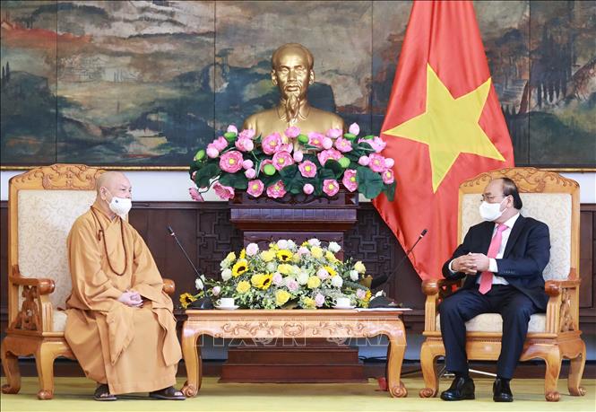 Chủ tịch nước Nguyễn Xuân Phúc tiếp Đoàn Lãnh đạo Giáo hội Phật giáo Việt Nam