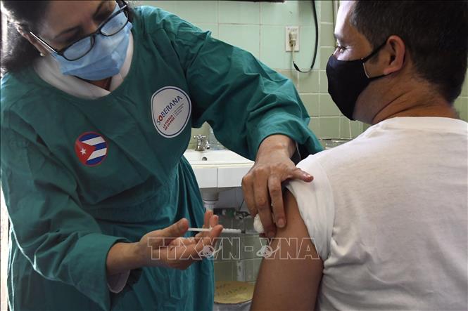 Cuba đẩy mạnh thử nghiệm vaccine nội địa