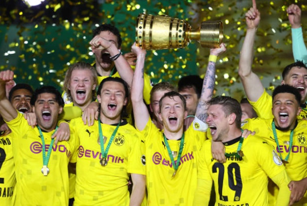Haaland và Sancho hủy diệt tân HLV và tân binh Bayern, Dortmund lên ngôi