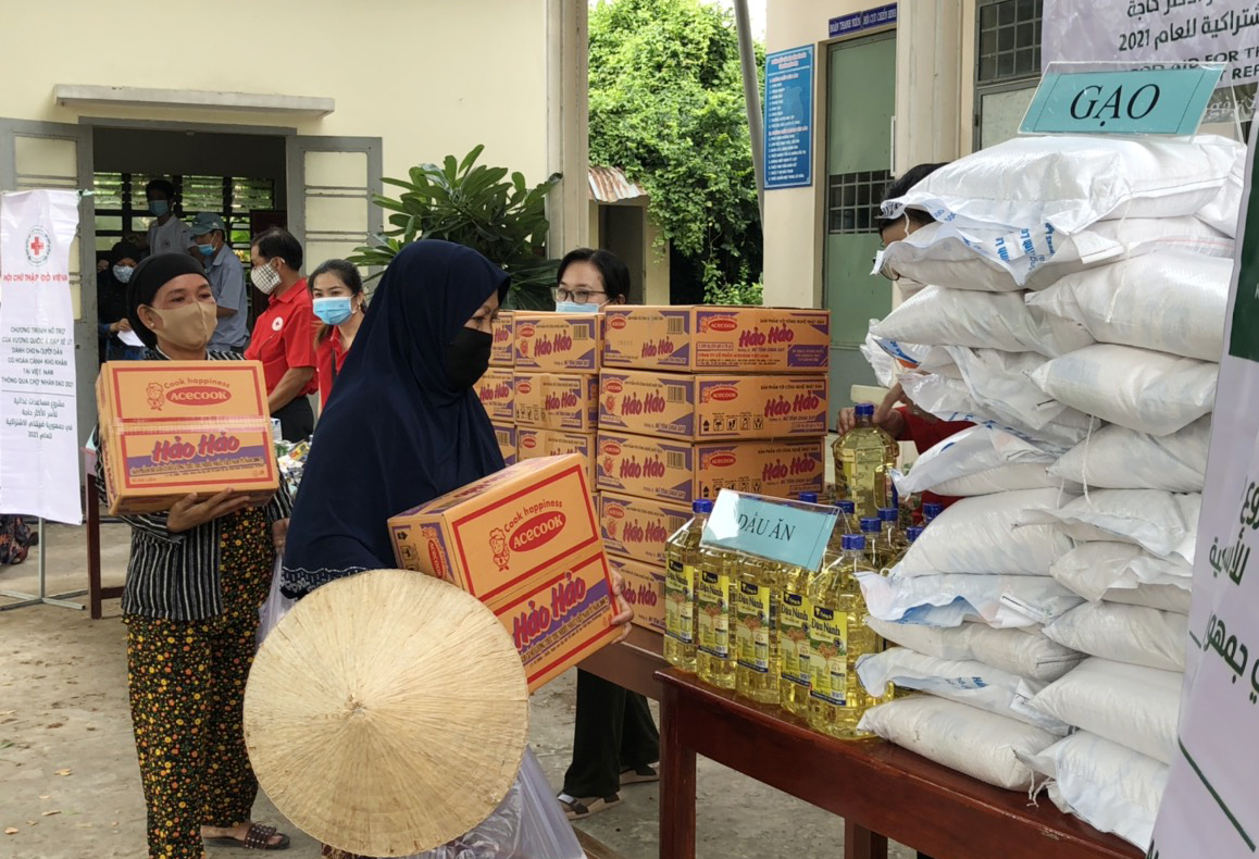 “Chợ nhân đạo” đến với người nghèo vùng biên An Phú