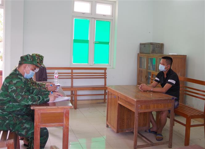 Bộ đội biên phòng tạm giữ 32 người nhập cảnh trái phép