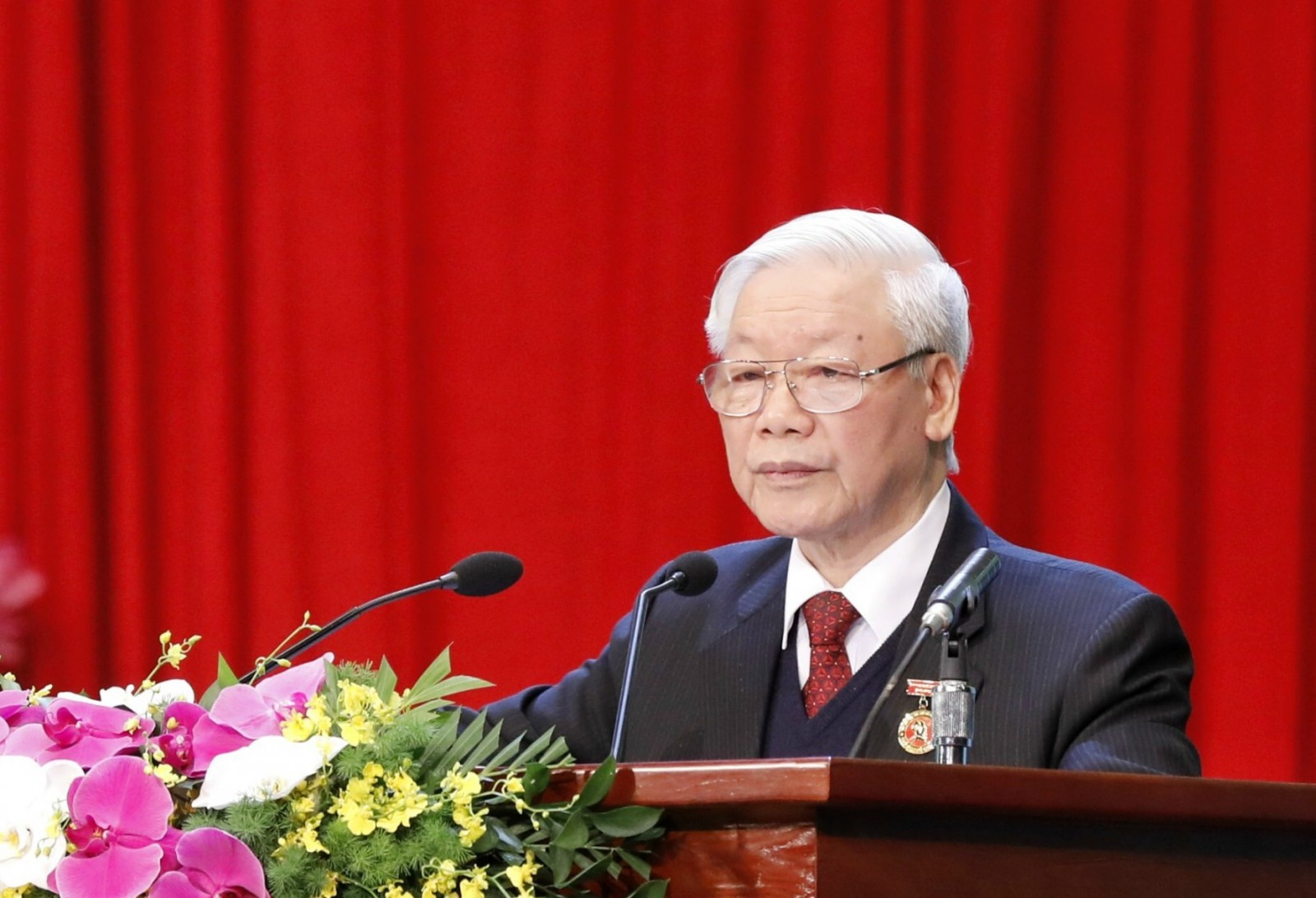 Chúng ta cần một hệ thống chính trị mà quyền lực thực sự thuộc về nhân dân, do nhân dân và phục vụ lợi ích của nhân dân*