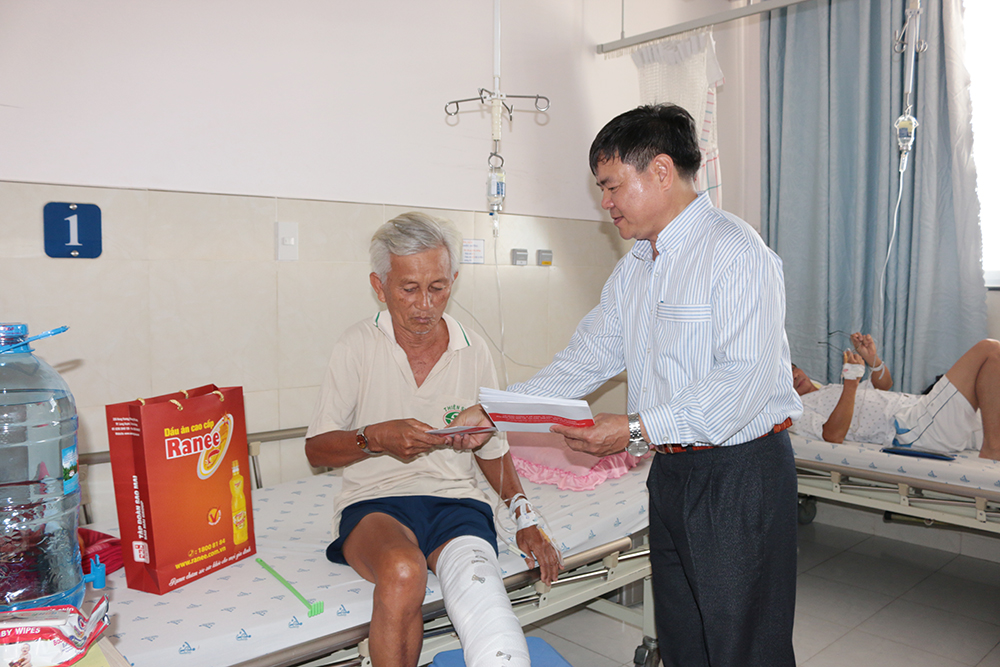 Sống là phải biết cho đi