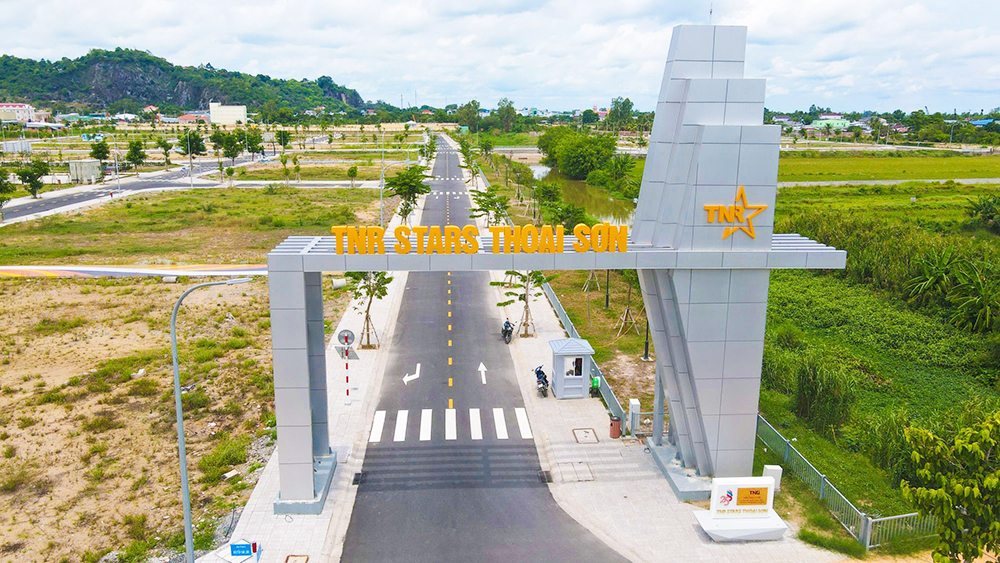 TNR Stars Thoại Sơn bàn giao sổ hồng cho những cư dân đầu tiên