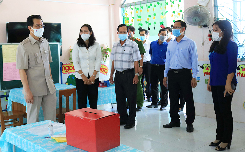 “Người dân đã chung tay với Đảng, chính quyền chuẩn bị ngày hội”