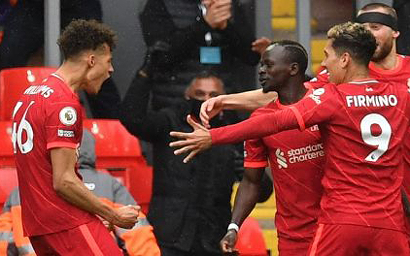 Liverpool xứng đáng, còn Chelsea may mắn ở lại tốp 4
