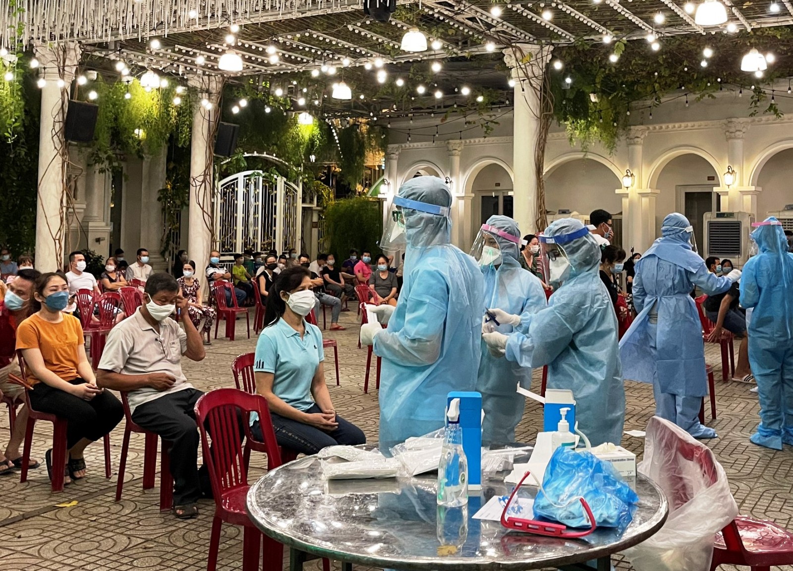 Khởi tố vụ án lây lan COVID-19 liên quan đến Hội thánh Phục Hưng