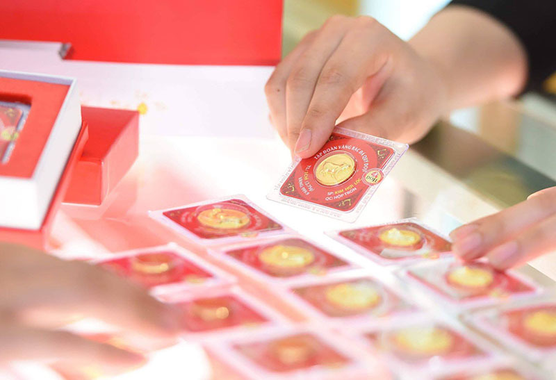 Giá vàng hôm nay 31-5: Vượt lên đỉnh mới