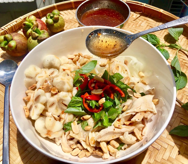 Đặc sản măng cụt xanh "đi máy bay", giá nửa triệu đồng/kg vẫn "hút" khách