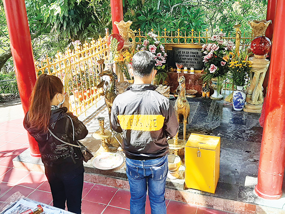 Vãn cảnh núi Sam