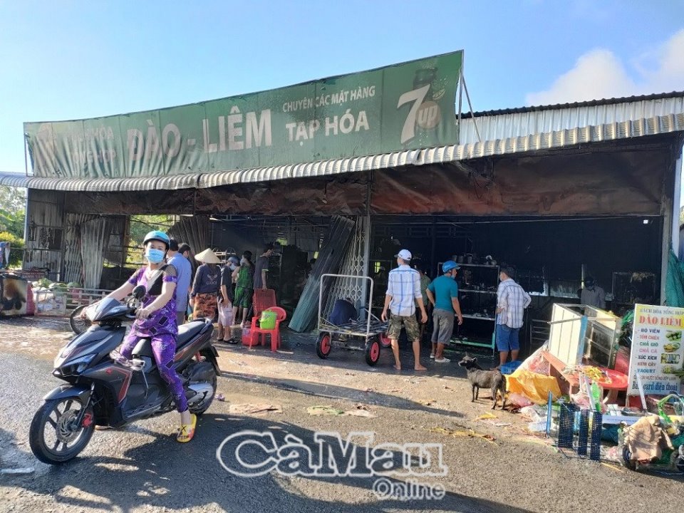 Cà Mau: Cháy cửa hàng tạp hóa tại xã Khánh Hải, huyện Trần Văn Thời
