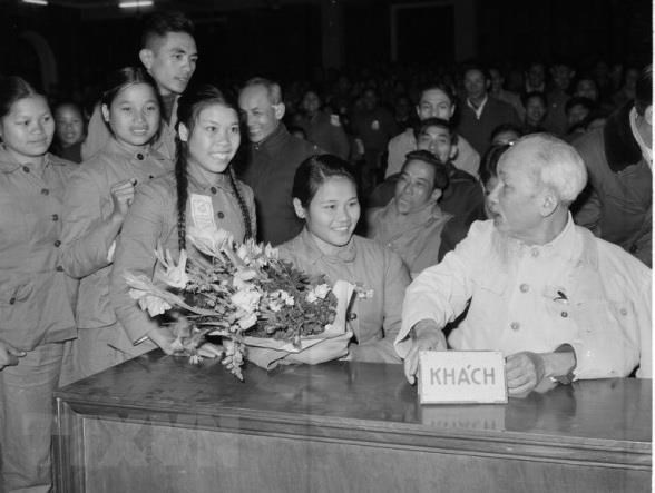 Hành trình Người đi tìm hình của nước và bài học cho thanh niên hôm nay