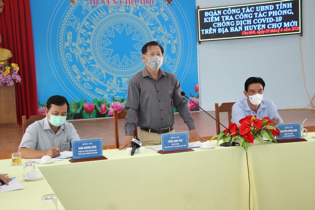 Phó Chủ tịch UBND tỉnh An Giang Trần Anh Thư kiểm tra công tác phòng, chống dịch bệnh COVID-19 huyện Chợ Mới
