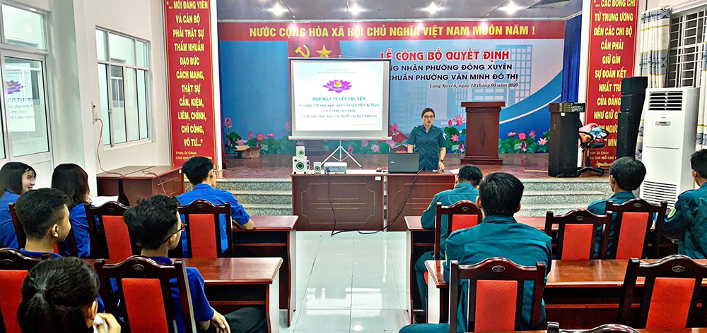 “Hai vai” Bí thư Đoàn cấp xã kiêm Chính trị viên phó