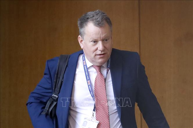 Anh hối thúc EU sớm tìm giải pháp về thương mại với Bắc Ireland