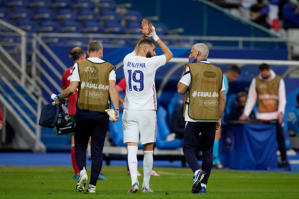 Tuyển Pháp hoảng loạn với chấn thương của Benzema