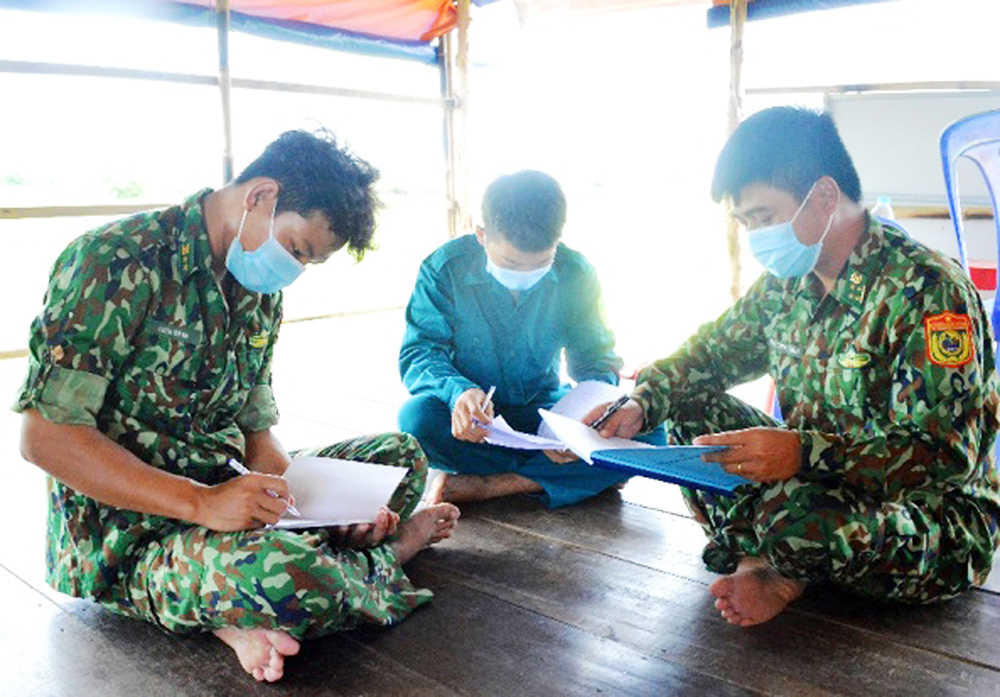 “Hết dịch anh sẽ về!”