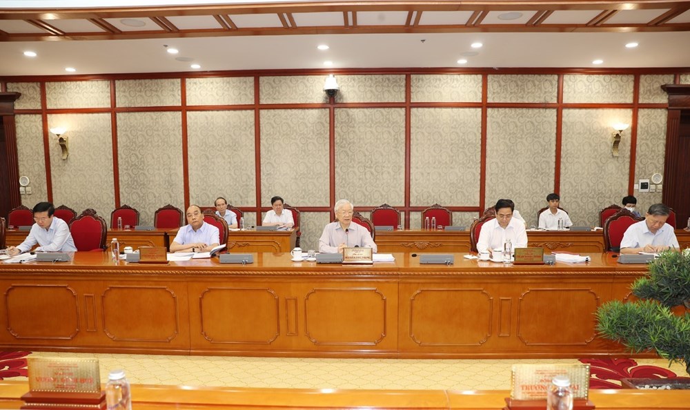 Tổng Bí thư chủ trì họp Bộ Chính trị họp về tình hình phòng chống dịch