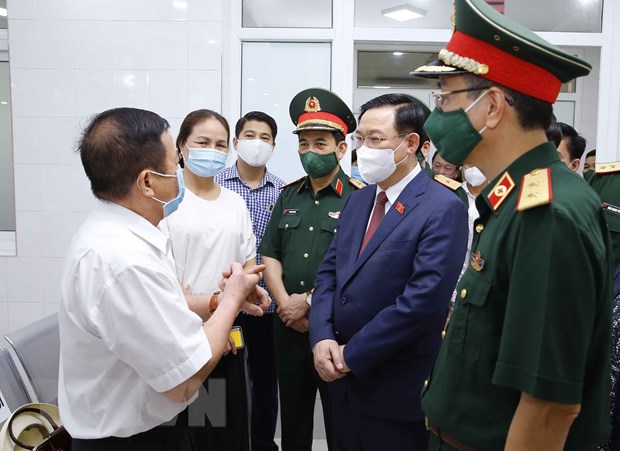 Chủ tịch Quốc hội Vương Đình Huệ thăm, làm việc tại Học viện Quân y