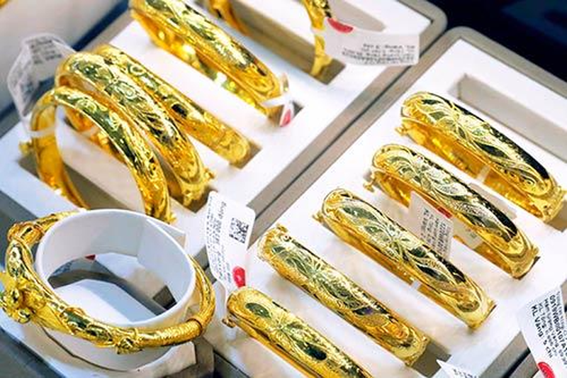 Giá vàng hôm nay 12-6: Hai thương hiệu lớn nâng mức giá của vàng SJC lên thêm 200.000 đồng/lượng