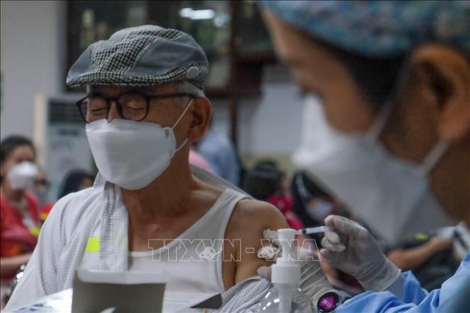 Lãnh đạo EMA kêu gọi đảm bảo toàn thế giới được tiếp cận vaccine