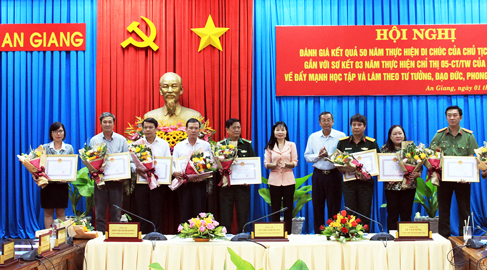 An Giang đấu tranh phòng, chống tham nhũng, lãng phí, góp phần xây dựng, chỉnh đốn Đảng - Kỳ cuối: Bài học kinh nghiệm và giải pháp phòng, chống tham nhũng, lãng phí