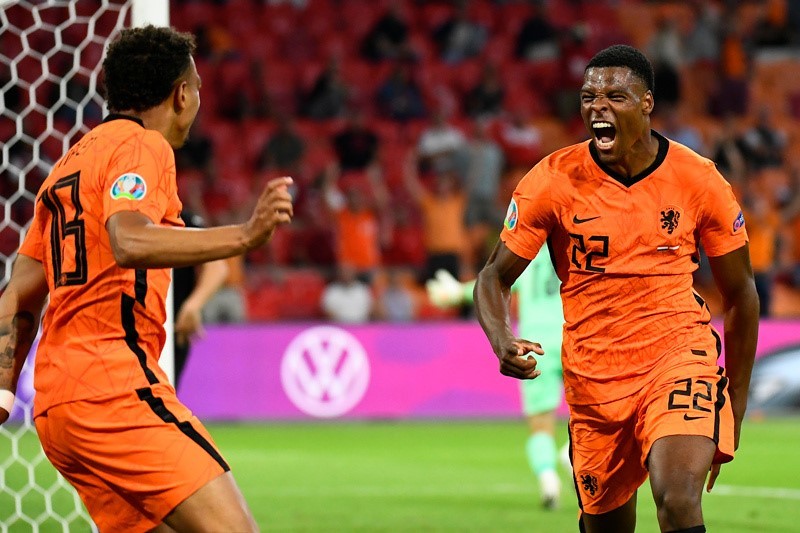 Xác định 3 đội đầu tiên giành vé vào vòng 1/8 EURO 2020