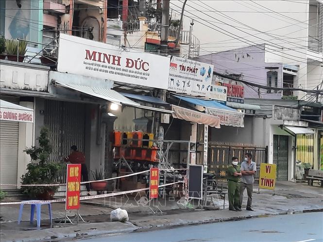 Long An cho phép hoạt động các cơ sở kinh doanh hàng hóa, dịch vụ thiết yếu