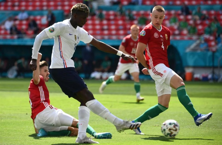 Griezmann tỏa sáng, tuyển Pháp thoát thua Hungary