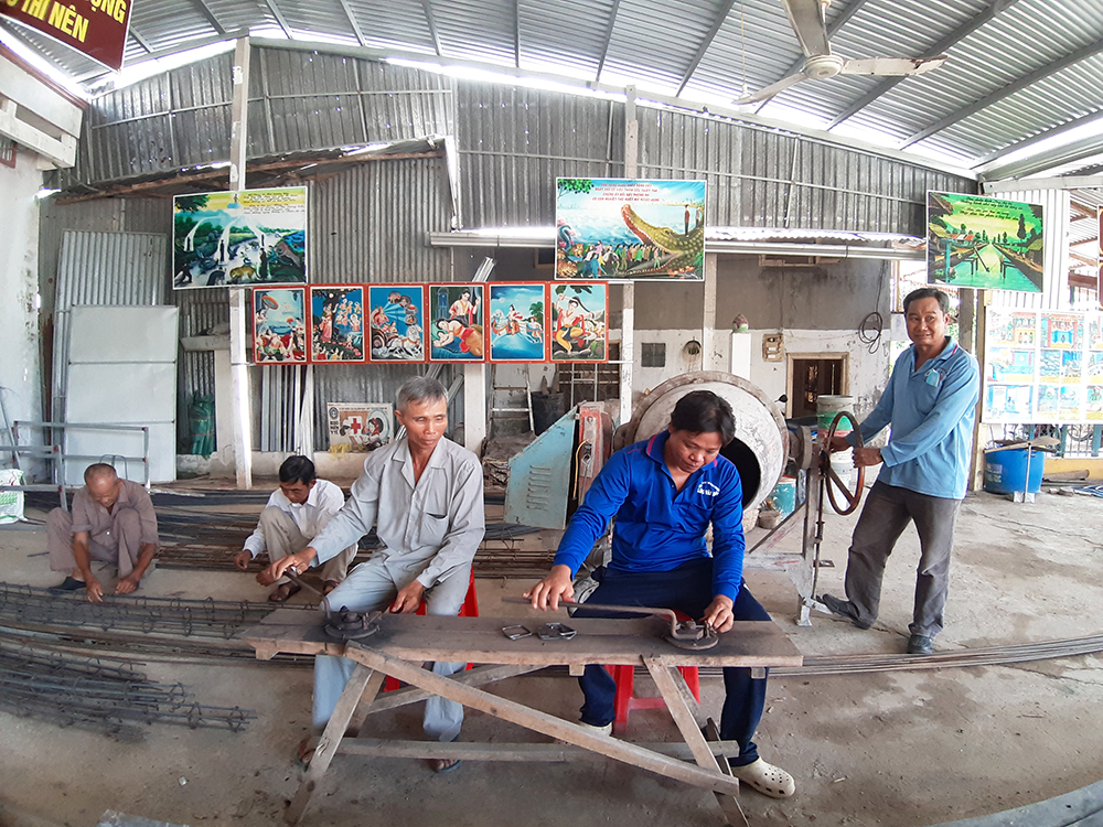 Tấm lòng của những bô lão