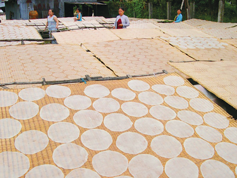 Độc đáo bánh phồng mì Ba Chúc