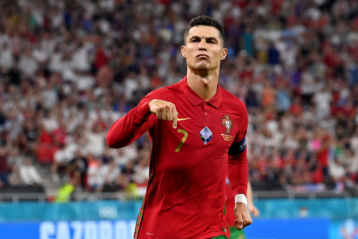 Xác định 8 cặp đấu vòng 1/8 EURO 2020