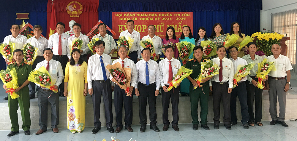 Tri Tôn bầu các chức danh chủ chốt HĐND và UBND huyện