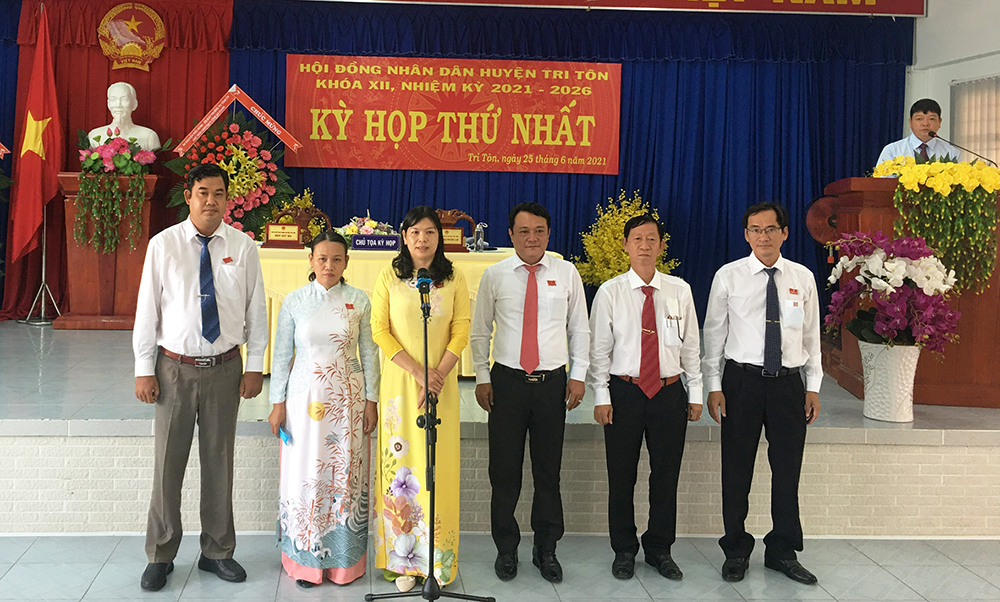 Tri Tôn bầu các chức danh chủ chốt HĐND và UBND huyện