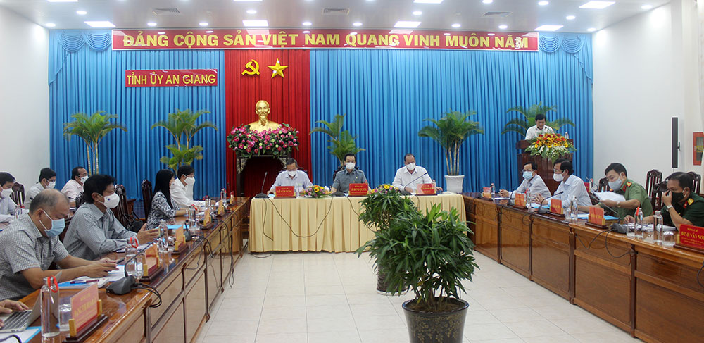An Giang tăng cường thực hiện nhiệm vụ an ninh biên giới, phòng chống buôn lậu, gian lận thương mại