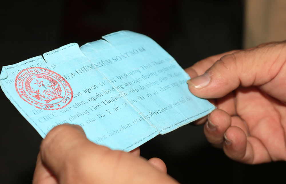 Kiểm soát phương tiện xe môtô tại cửa ngõ vào An Giang