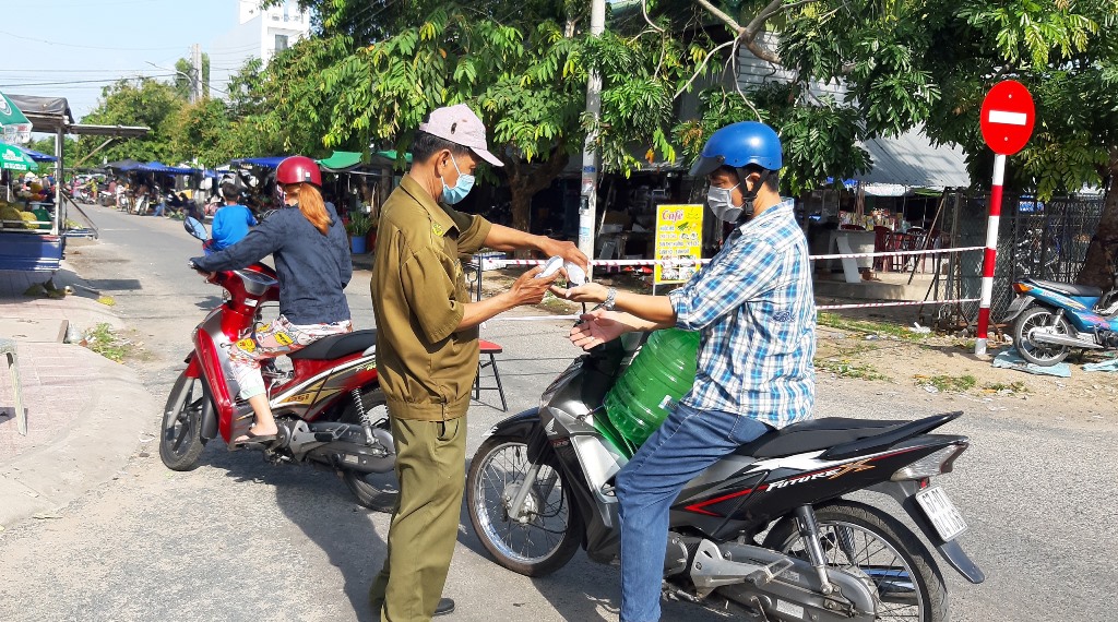 Châu Phú thực hiện giãn cách xã hội theo Chỉ thị số 15 từ 0 giờ, ngày 6-7