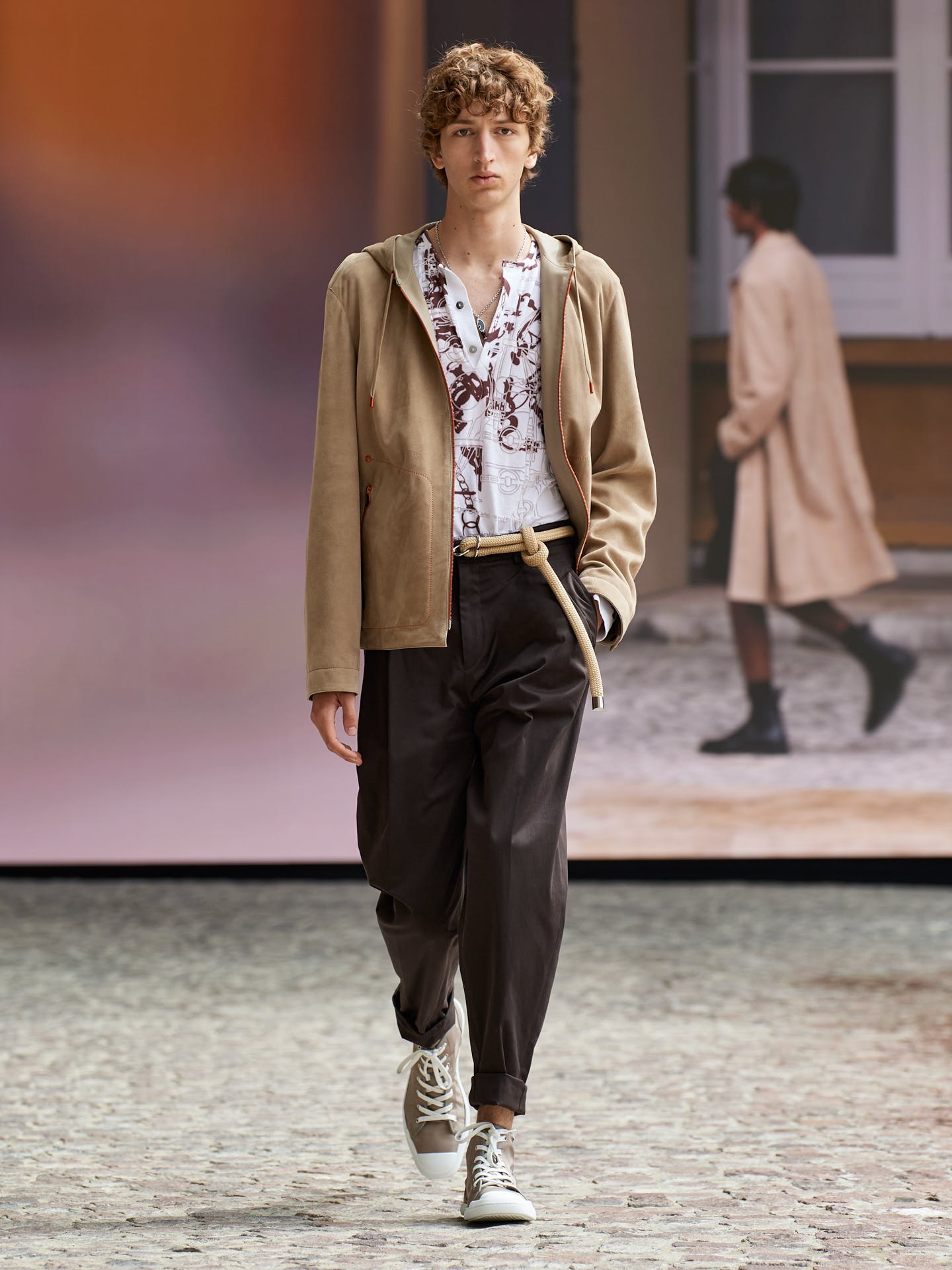 Hermès hướng đến sự nhẹ nhàng và tự do cho bộ sưu tập nam mới