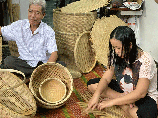 “Triết lý” của dân xóm thúng