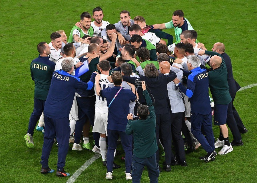 Đội tuyển Italy và bí mật trong 'ngôi nhà tình cảm' của Mancini