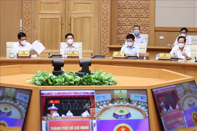 Thủ tướng chủ trì họp trực tuyến với TP Hồ Chí Minh triển khai các biện pháp phòng, chống dịch