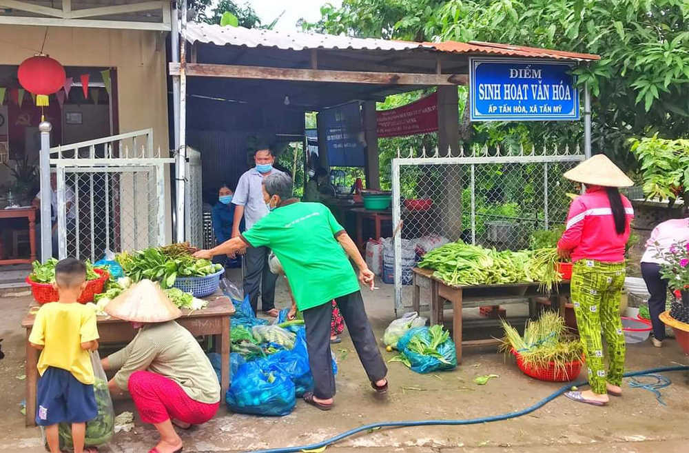 18/18 xã- thị trấn ở Chợ Mới khai trương “Chuyến xe 0 đồng”, “Quầy hàng 0 đồng”